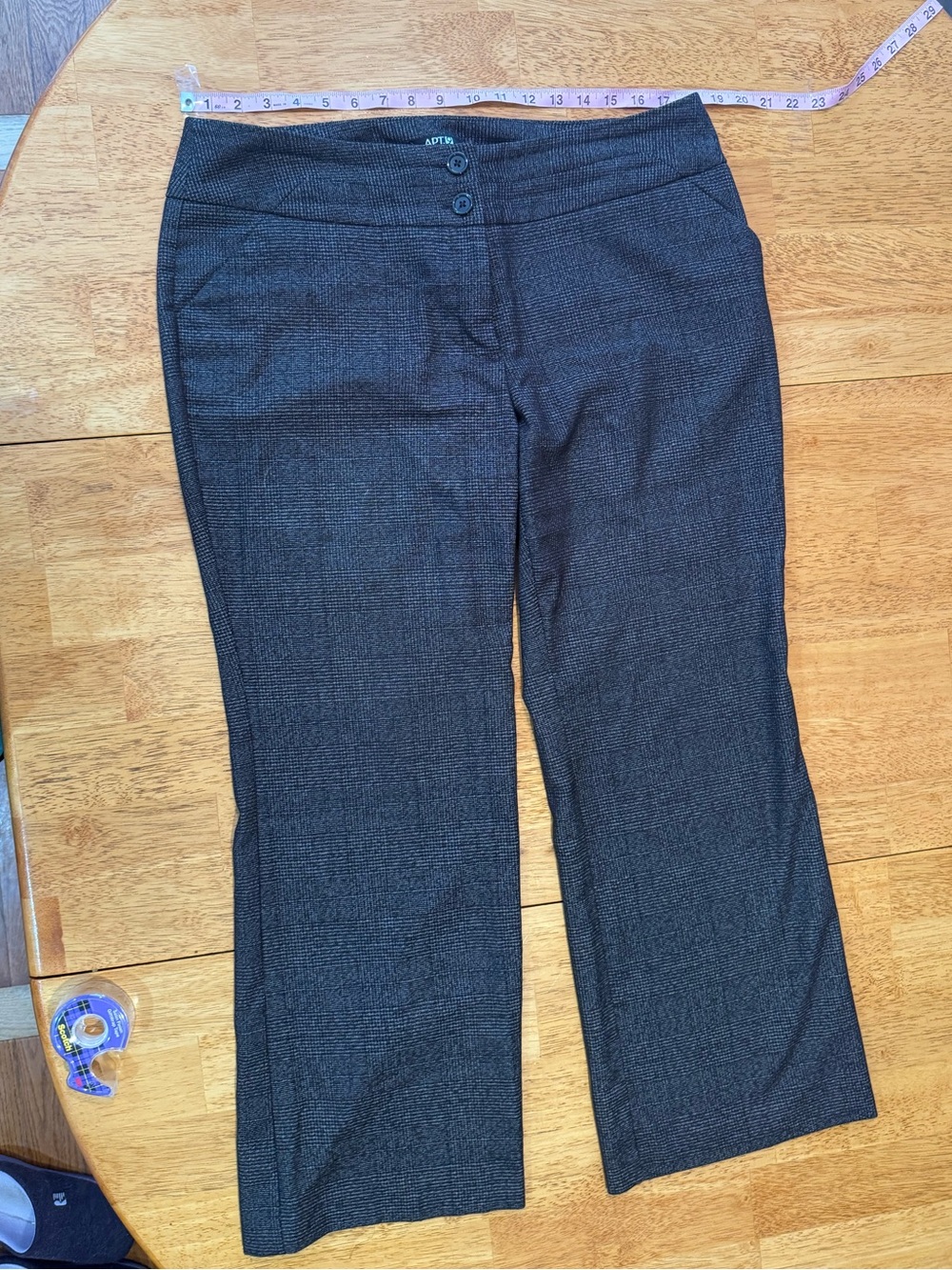 Apt. 9 Curvy Fit Plaid Dress Pants in Dark Charcoal